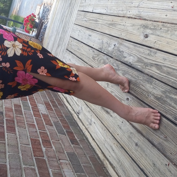 NWT!! Tropical bodycon size 2 - Picture 6 of 7